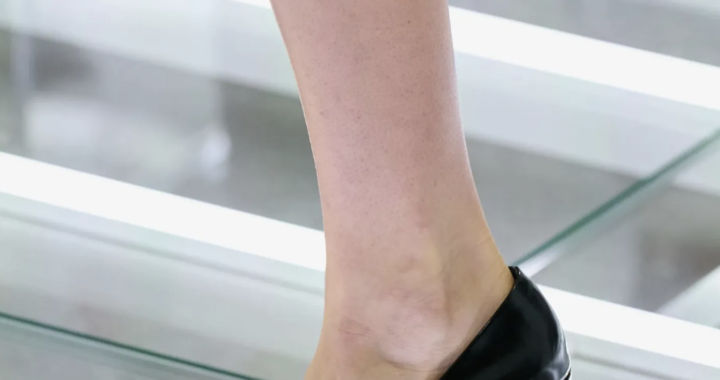 Los zapatos de tacón grueso serán el único calzado elegante que necesitas en otoño 2026